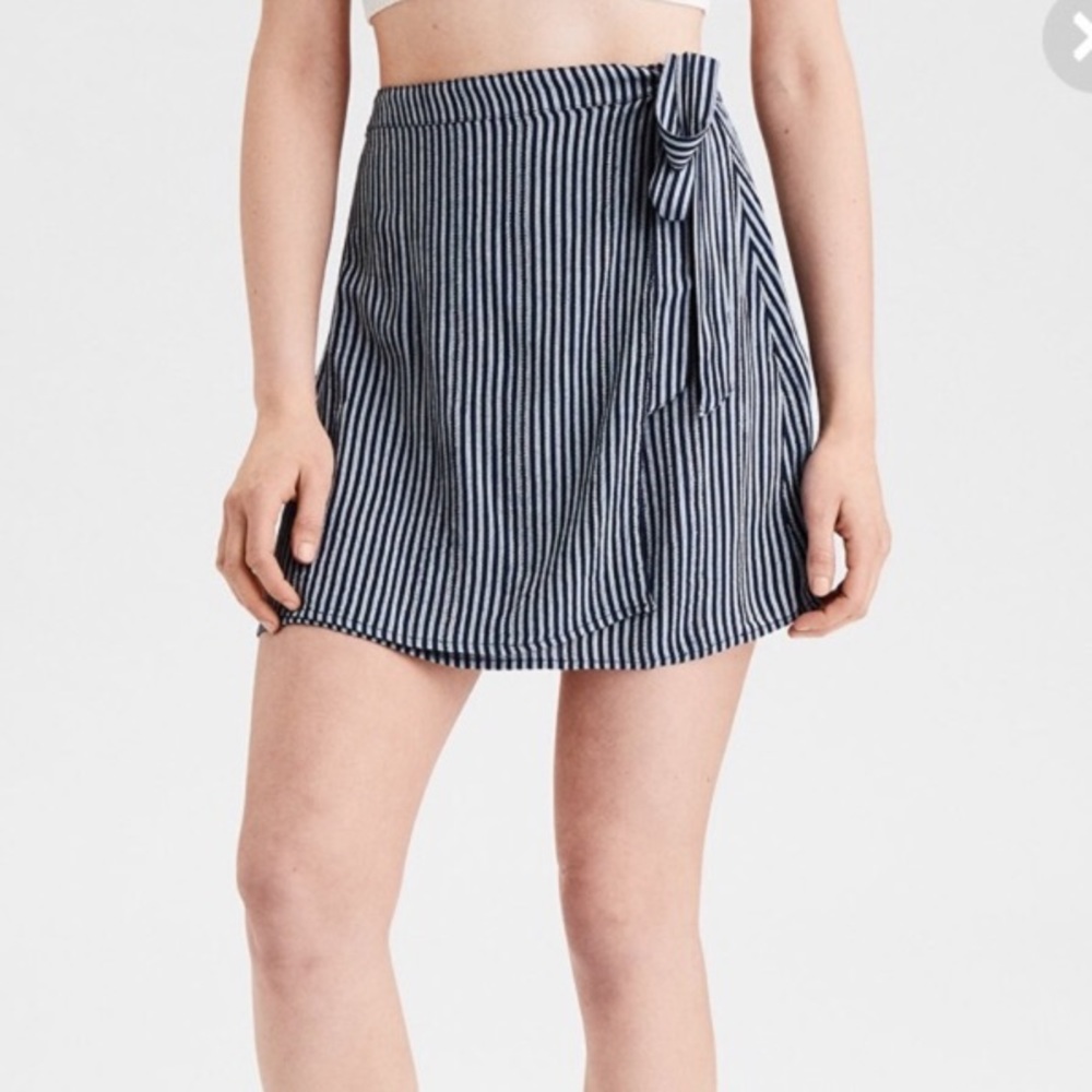 American eagle wrap skirt- navy and grey